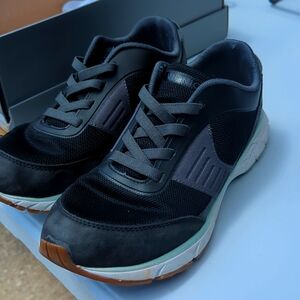 Vionic women's sneakers